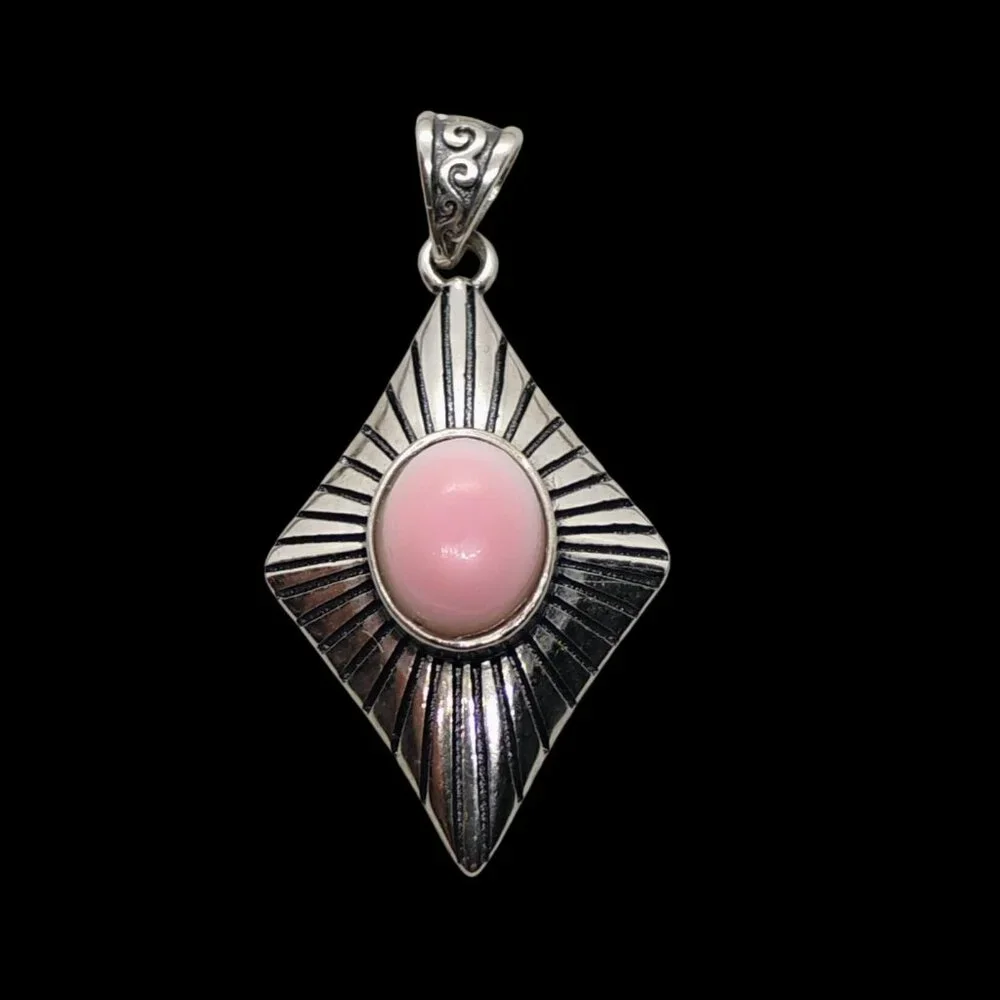 Sterling Silver Pink Conch Shell Diamond Shaped Pendant Unique Design Wide Stamp - Picture 2 of 7